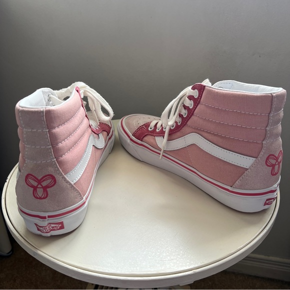 Limited Edition Vans x Aritzia TNA SK8-HI 38 Dx Collaboration - Picture 5 of 12